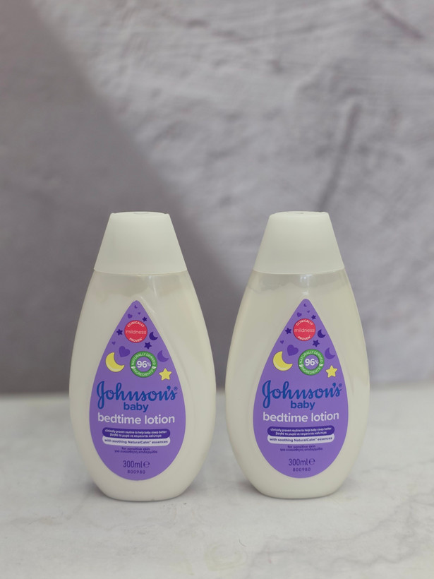 لوسیون بدن کودک جانسون بنفش شب Bedtime lotion حجم 300 میل اصل اورجینال ( واردات قانونی از منطقه آزاد ارس )