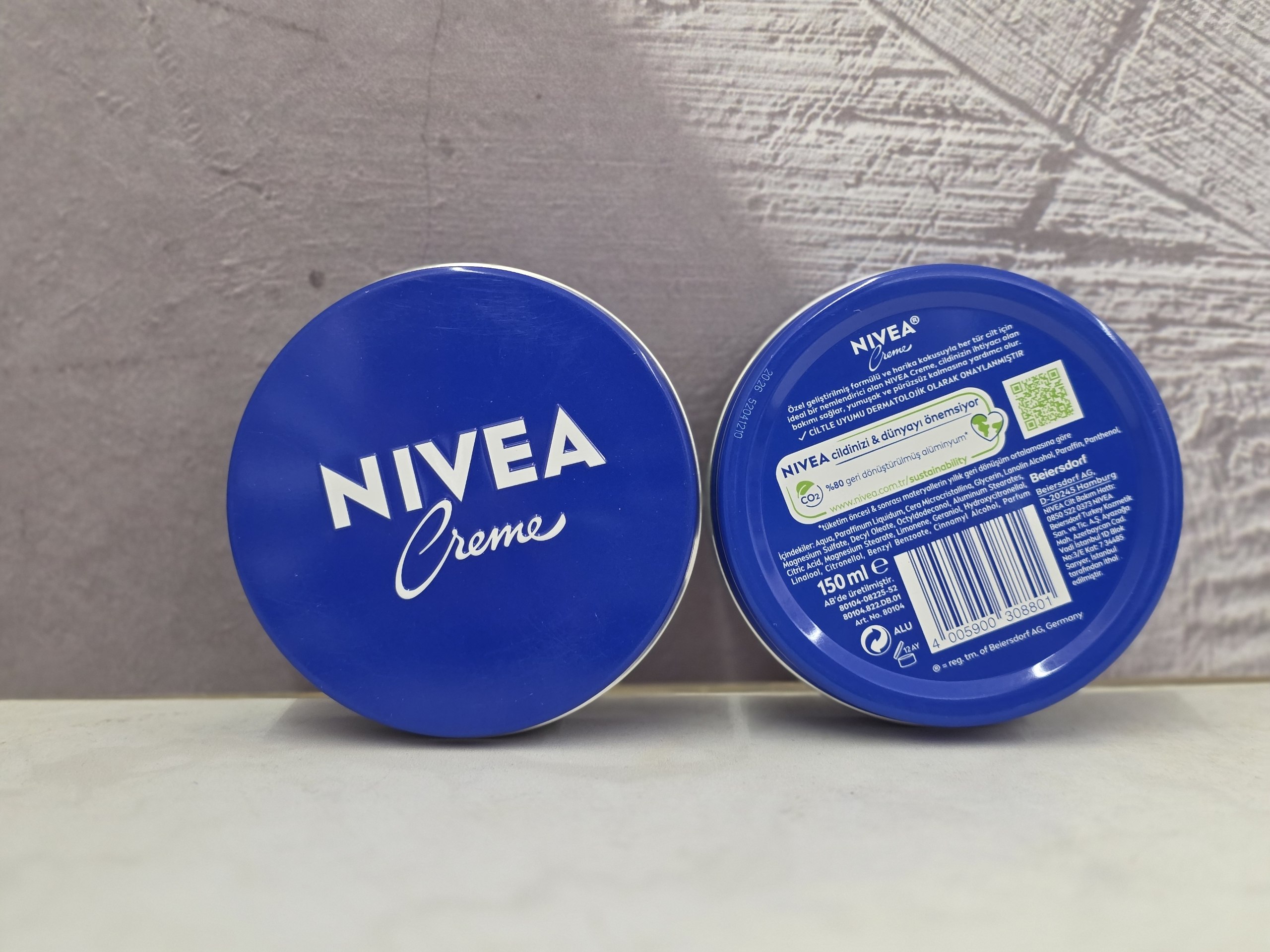 کرم مرطوب کننده و ابرسانی عمیق پوست نیوا Nivea فلزی 150 میل اصل اورجینال ( واردات قانونی از منطقه آزاد ارس )