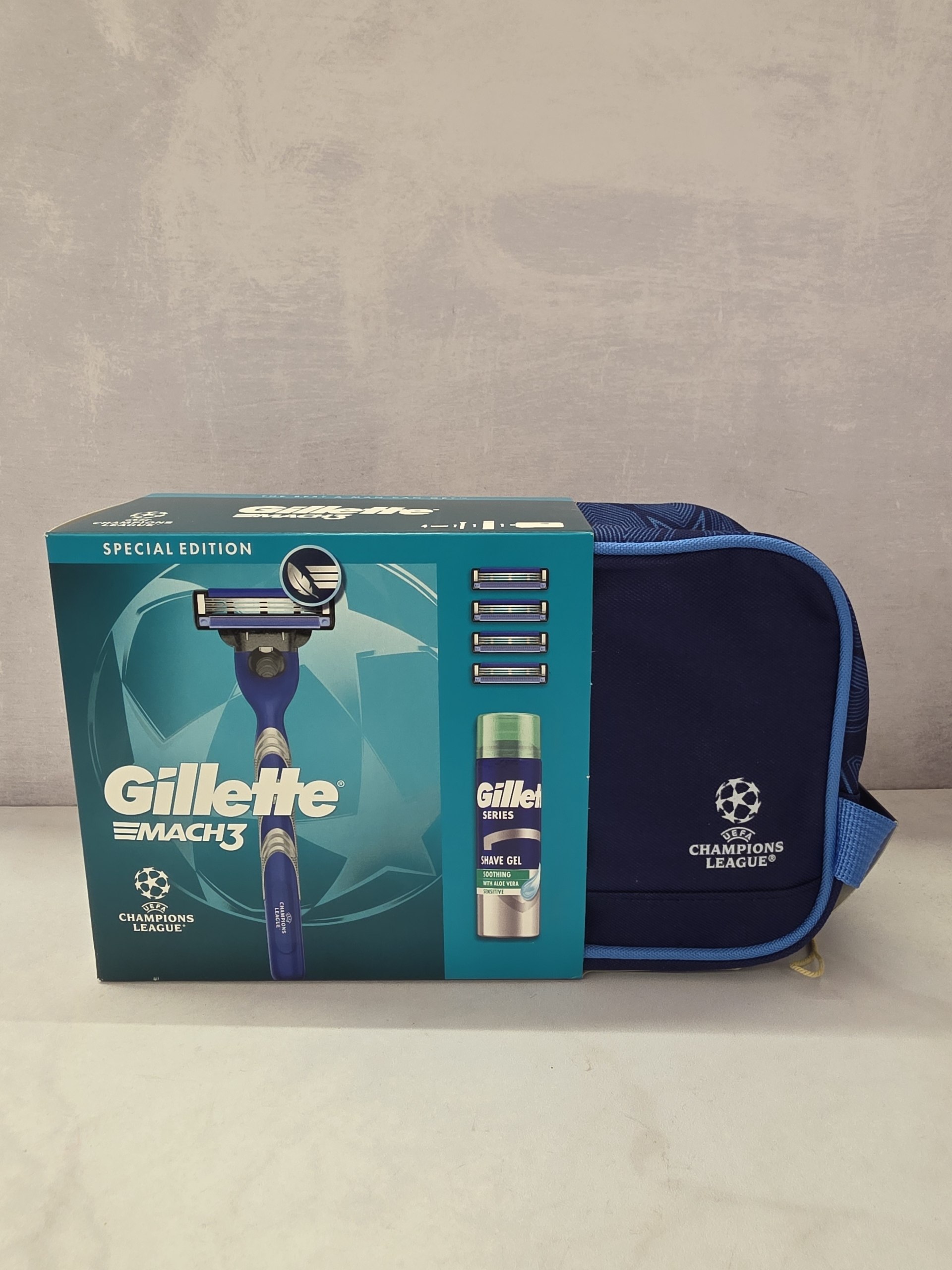 ست اصلاح مردانه لوکس ژیلت مدل مچ تری UEFA Champions League Special Edition Mach3 اصل اورجینال ( واردات قانونی از منطقه آزاد ارس )