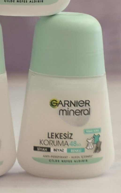 مام رول ضد تعریق گارنیر مینرال Garnier Mineral حجم ۵۰ میل اورجینال محافظت ۴۸ تا ۷۲ ساعته در مدلهای متنوع اصل اورجینال ( واردات قانونی از منطقه آزاد ارس )