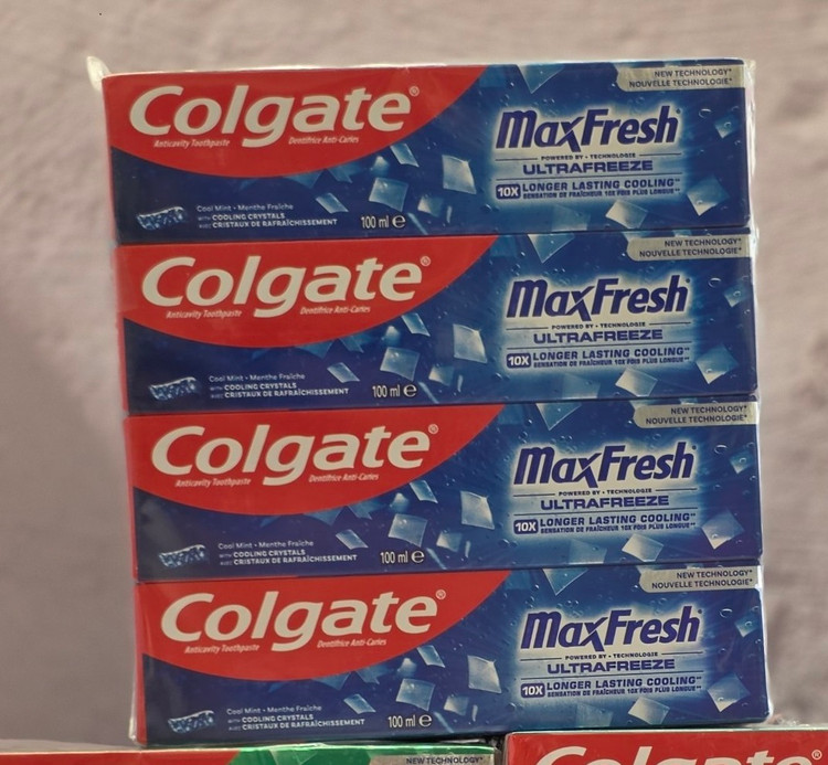 خمیر دندان کلگیت مکس فرش ۱۰۰میل Colgate Max Fresh سفید کننده نعنایی یخی اصل اورجینال ( واردات قانونی از منطقه آزاد ارس )