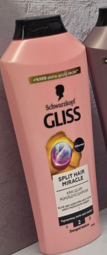 شامپو مو گلیس Schwartzkopf Gliss مناسب انواع موها با حجم 400 میل در مدل های مختلف اصل اورجینال ( واردات قانونی از منطقه آزاد ارس )