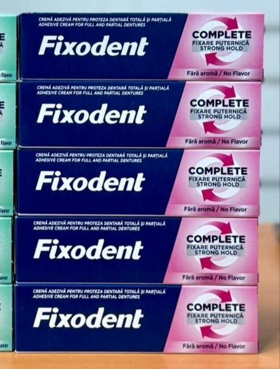 چسب دندان مصنوعی فیکسودنت Fixodent Complete اصل اورجینال ( واردات قانونی از منطقه آزاد ارس )