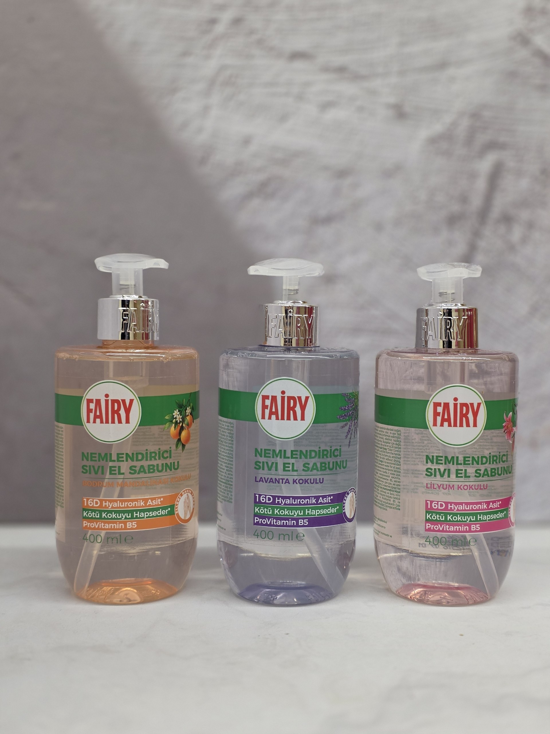 مایع دستشویی فیری Fairy با خاصیت مرطوب کنندگی پوست دست در انواع رایحه با حجم 400 میل اصل اورجینال ( واردات قانونی از منطقه آزاد ارس )