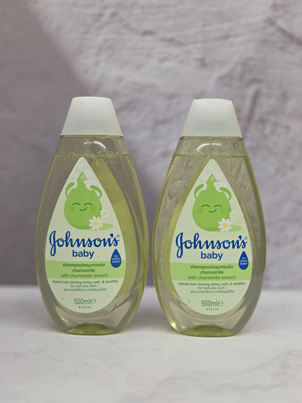 شامپو کودک و نوزاد جانسون Johnson بابونه و درخشان کننده و نرم کننده مو با حجم 500 میل اصل اورجینال ( واردات قانونی از منطقه آزاد ارس )