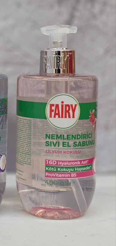 مایع دستشویی فیری Fairy با خاصیت مرطوب کنندگی پوست دست در انواع رایحه با حجم 400 میل اصل اورجینال ( واردات قانونی از منطقه آزاد ارس )