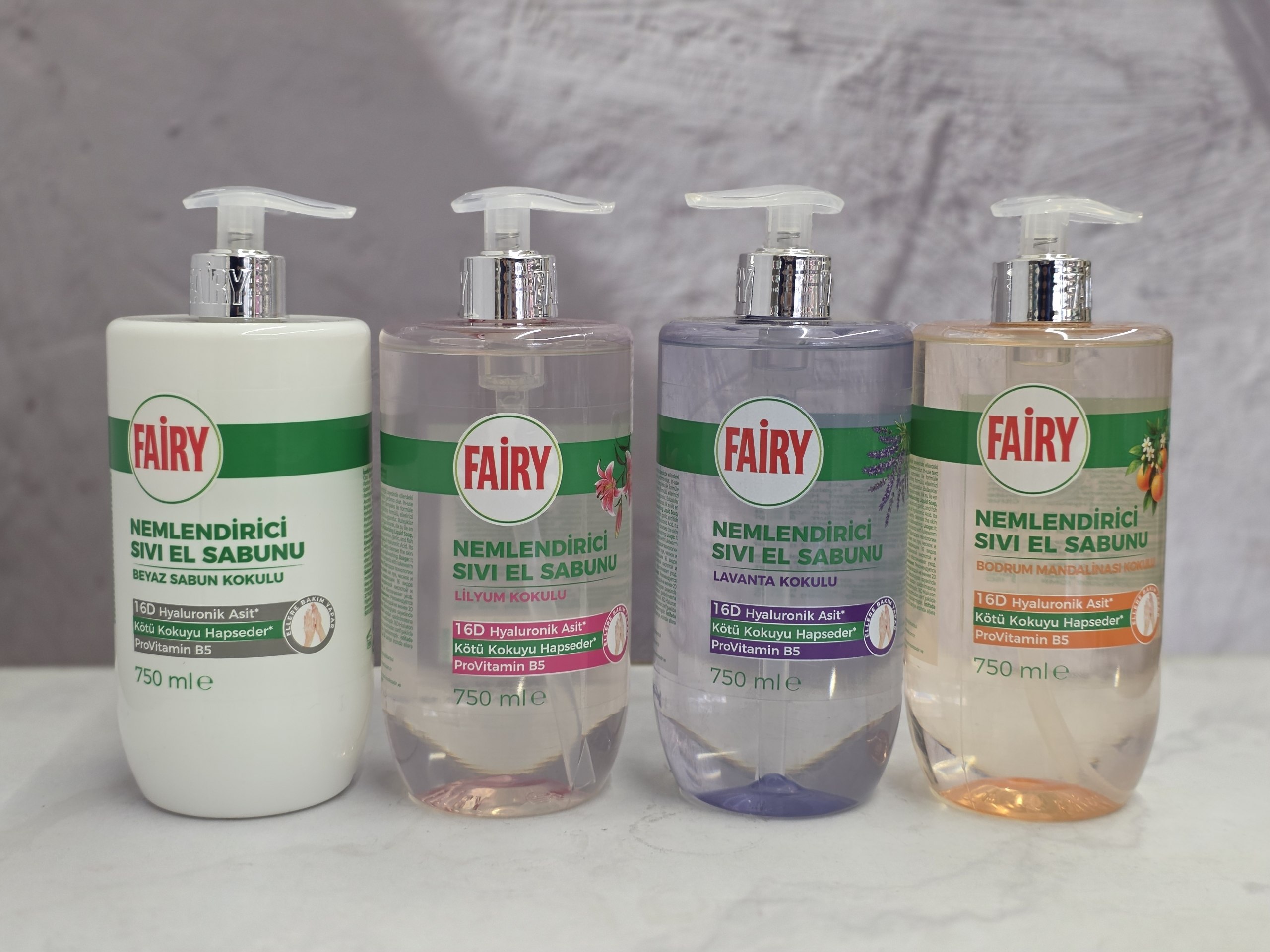 مایع دستشویی فیری Fairy با خاصیت مرطوب کنندگی پوست دست در انواع رایحه با حجم 750 میل اصل اورجینال ( واردات قانونی از منطقه آزاد ارس )