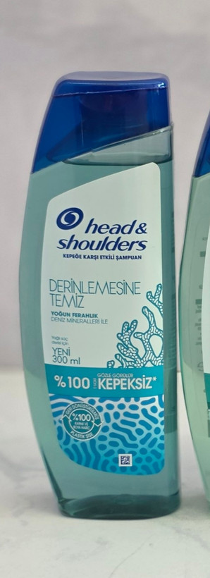 شامپو ضد شوره هدن شولدرز Head Shoulders در مدل های مختلف حجم 300 میل اصل اورجینال ( واردات قانونی از منطقه آزاد ارس )