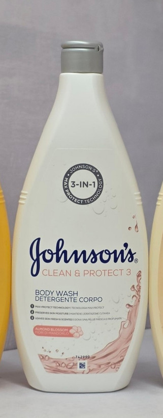 شامپو بدن جانسون Johnson مدل Vita-Rich مناسب برای انواع پوست ها در مدل های مختلف حجم 750 میل اصل اورجینال ( واردات قانونی از منطقه آزاد ارس )