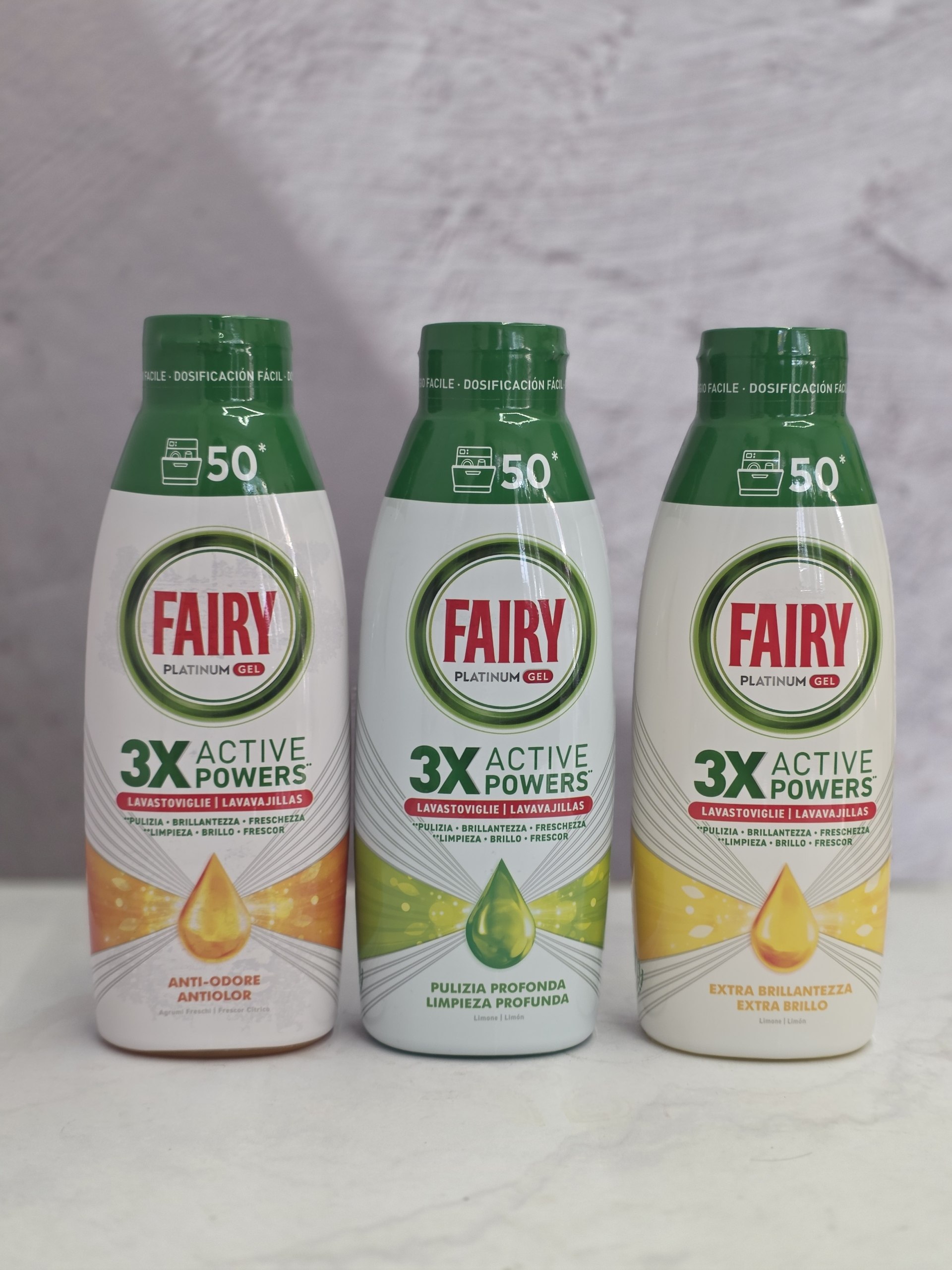 ژل ماشین ظرفشویی فیری Fairy مدل Platinum Gel 3X Active Power  پاک‌کنندگی عمیق 50 شستشو در سه رایحه مختلف 900 میل اصل اورجینال ( واردات قانونی از منطقه آزاد ارس )