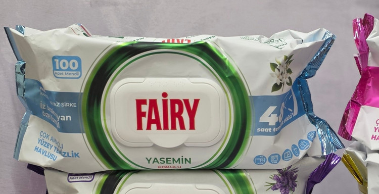 دستمال مرطوب چند منظوره پاک کننده سطوح فیری Fairy تعداد 100 برگ اصل اورجینال ( واردات قانونی از منطقه آزاد ارس )