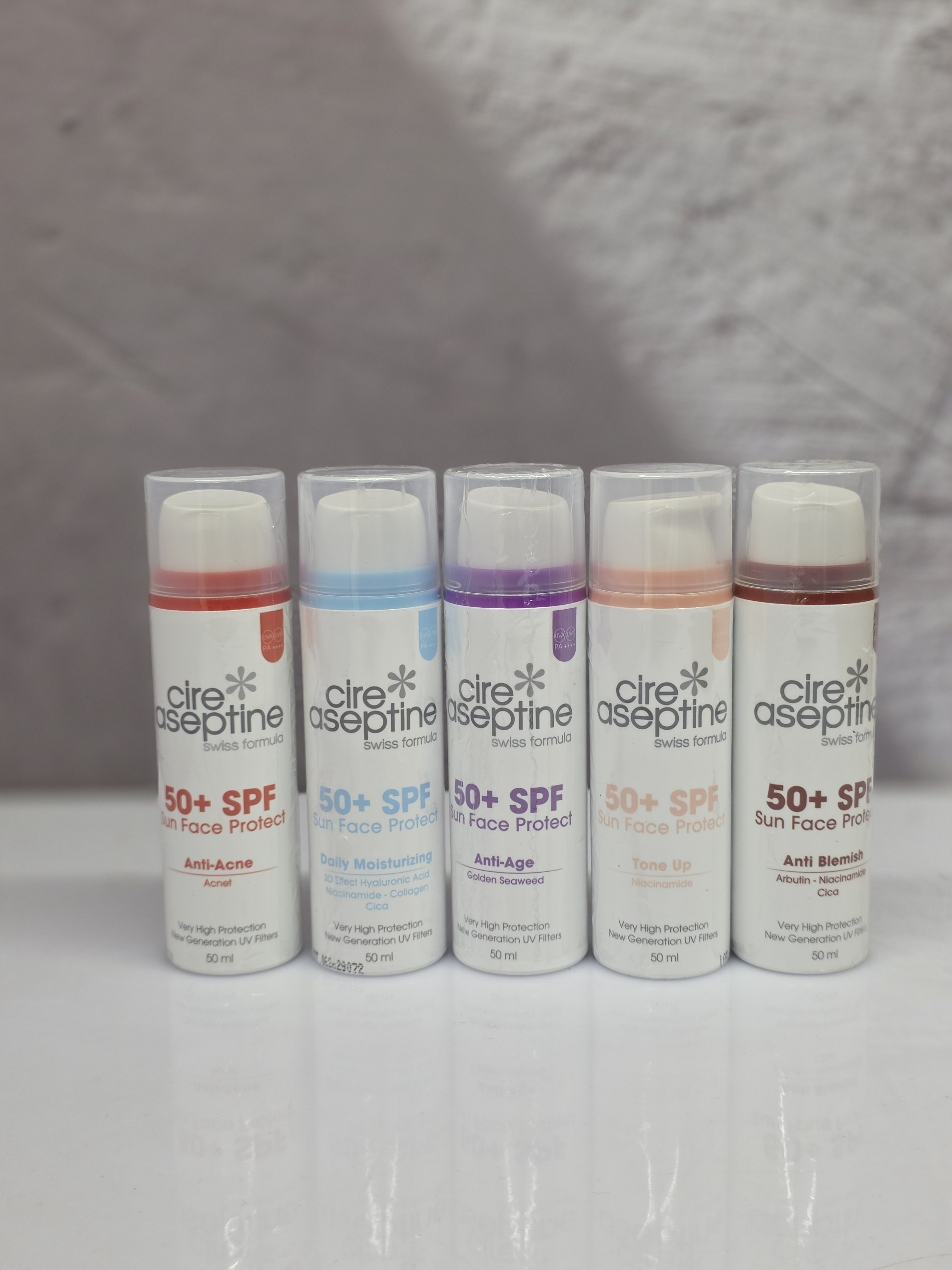 کرم ضد آفتاب مخصوص صورت سیر آسپتین Cire Aseptine مدل Spf 50 با محافظت بسیار قوی در برابر اشعه های مضر خورشید حجم 50 میل اصل اورجینال ( واردات قانونی از منطقه آزاد ارس )